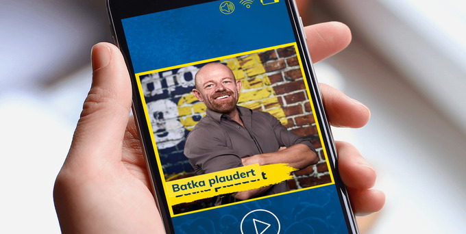 Der Batka ist verliebt…vorallem ein kleiner Affee hat’s ihm angetan